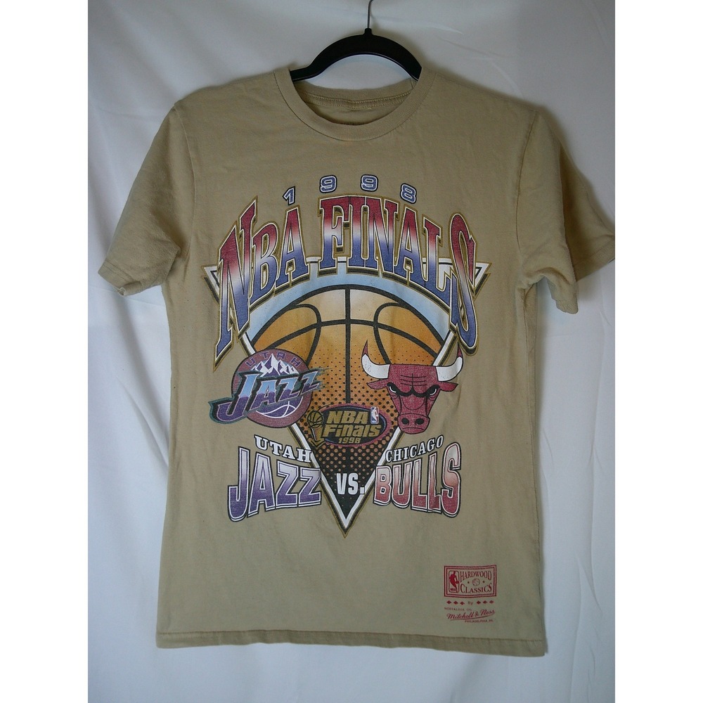 Vintage Mitchell & Ness Mens 1998 NBA Finals Chicago Bulls Utah Jazz Tee Small